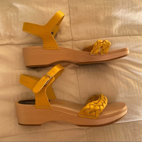 Swedish Hasbeens Women's Yellow Tanja Leather Clog Sandal - Picture 6 of 6